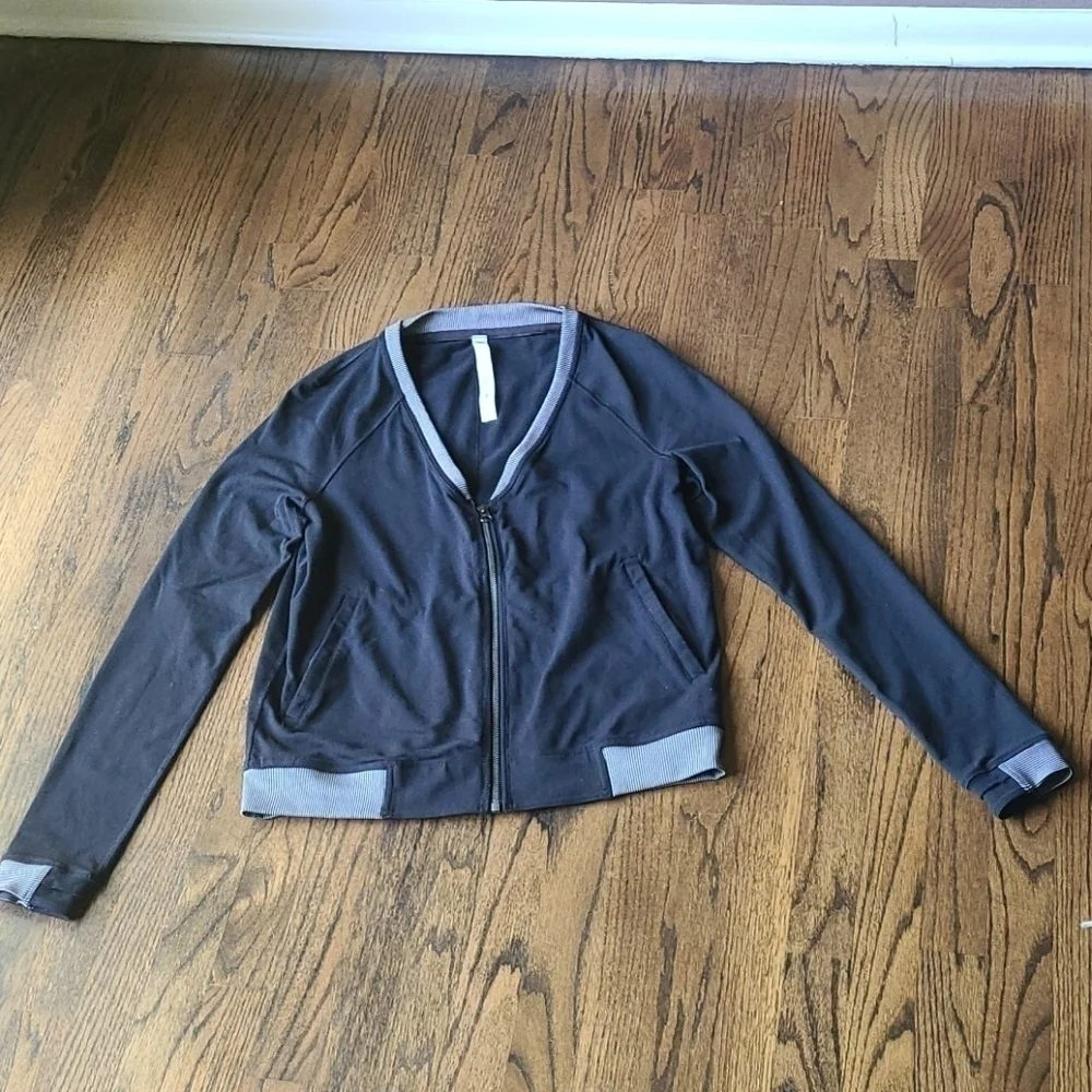 𝅺Lululemon Athletica H'om V-neck Plunge Neck Collarless Full Zipup Jacket Sz.6